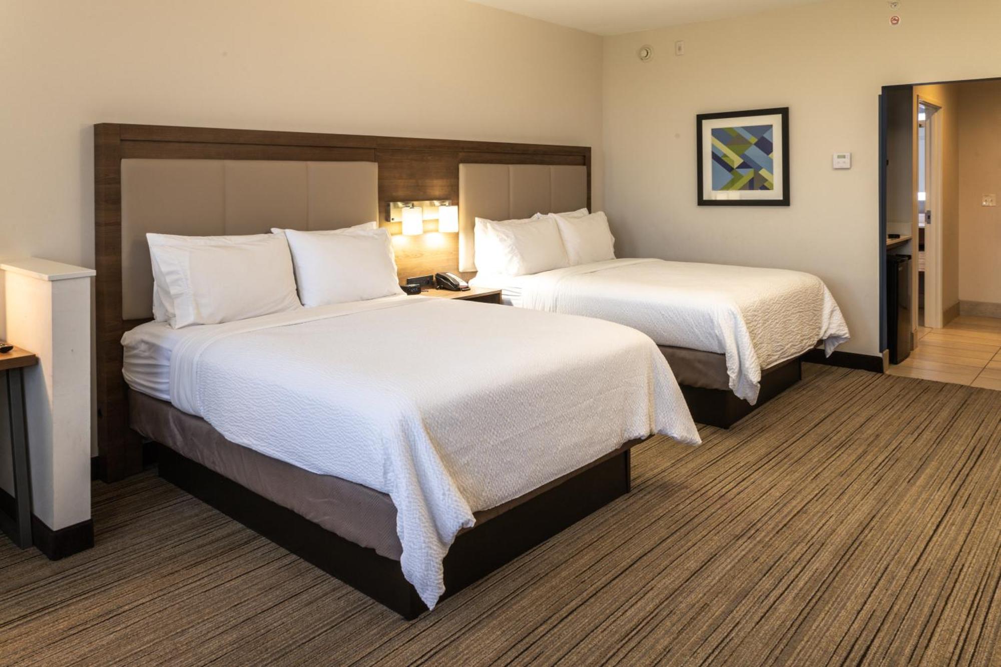 Holiday Inn Express - Grand Island By Ihg Exterior photo